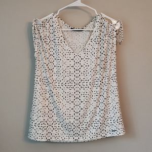 Ivanka Trump off white and black top